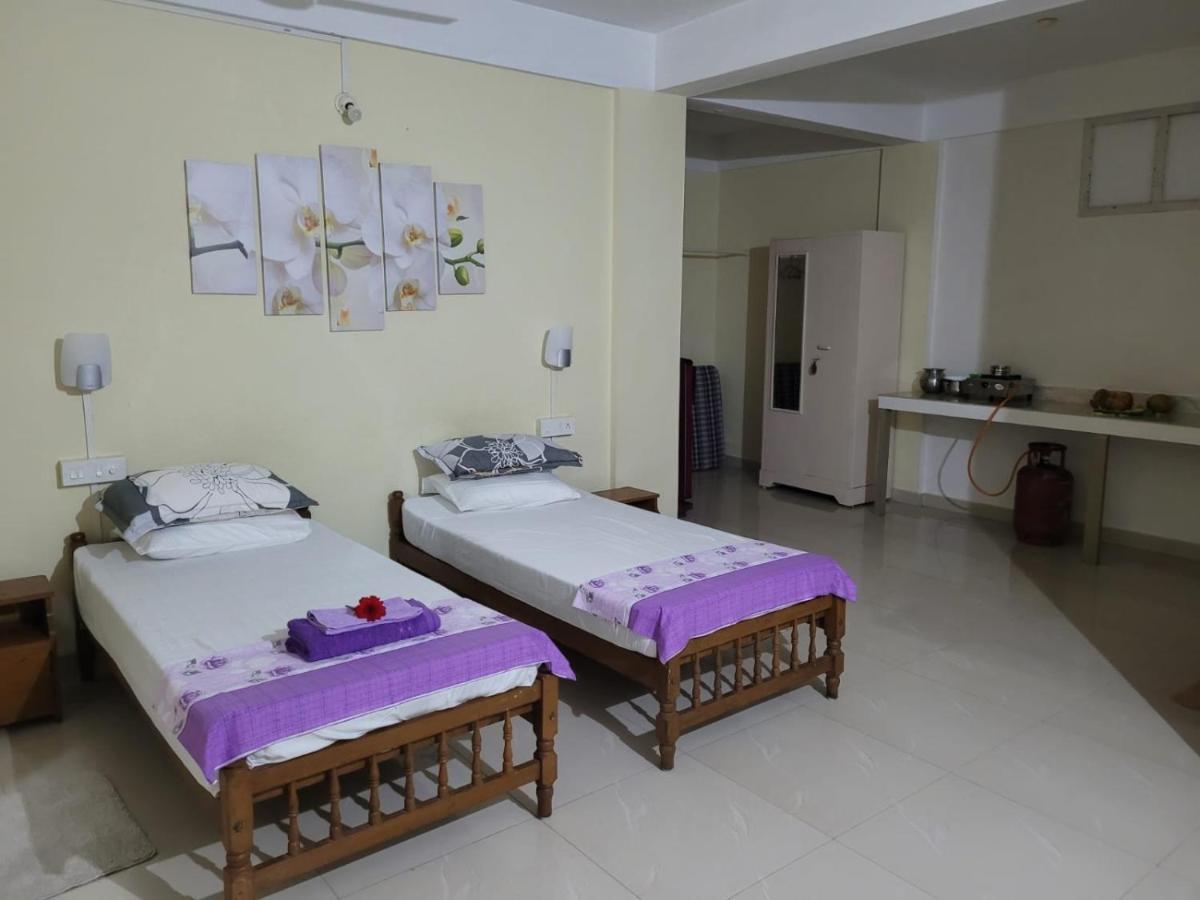 Sandy Beach Hotel Тривандрум Экстерьер фото